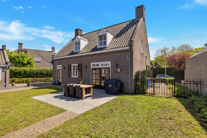 Foto 43 van A.P. de Bontstraat 43