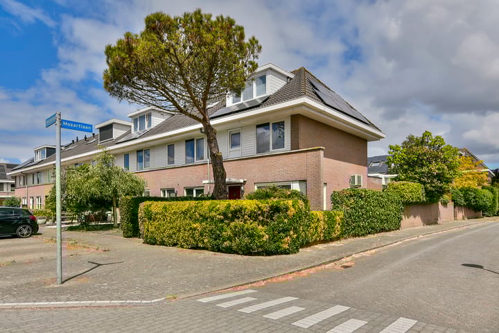 Foto 1 van Mahlerlaan 16