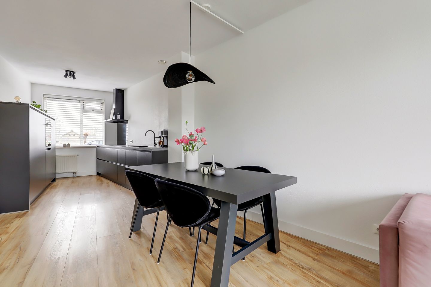 Foto 14 van Meidoorn 64