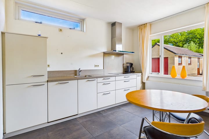 Foto 15 van Schoutstraat 13