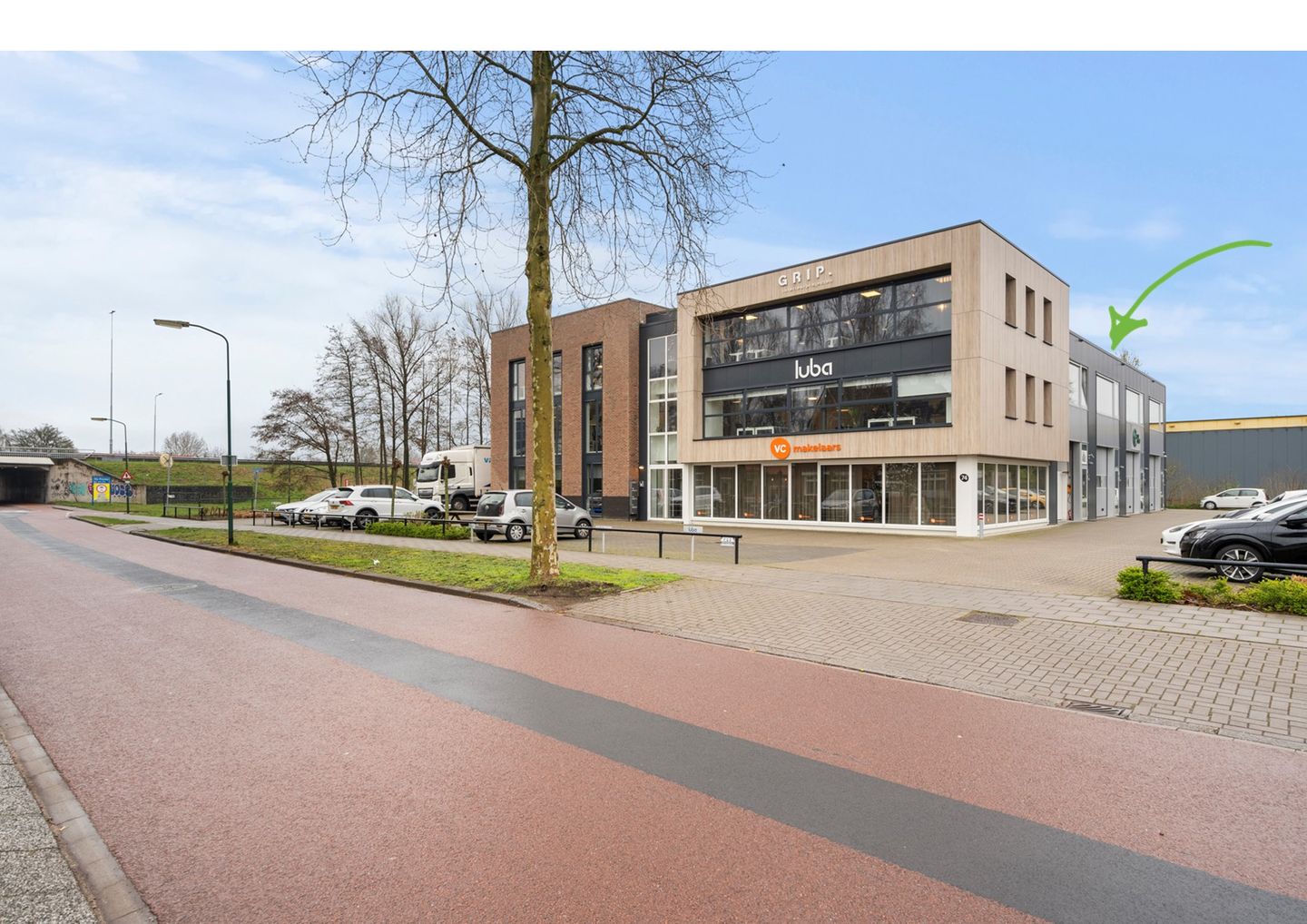 Bekijk foto 1 van Stationsstraat 68
