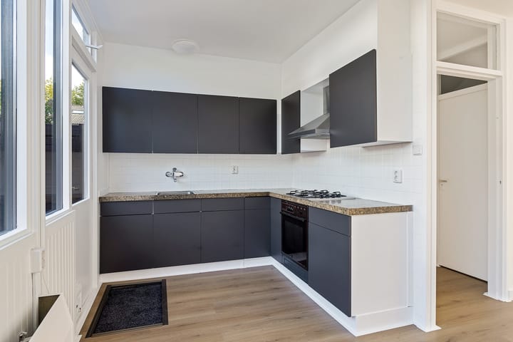 Photo 11 of Groenelaan 7