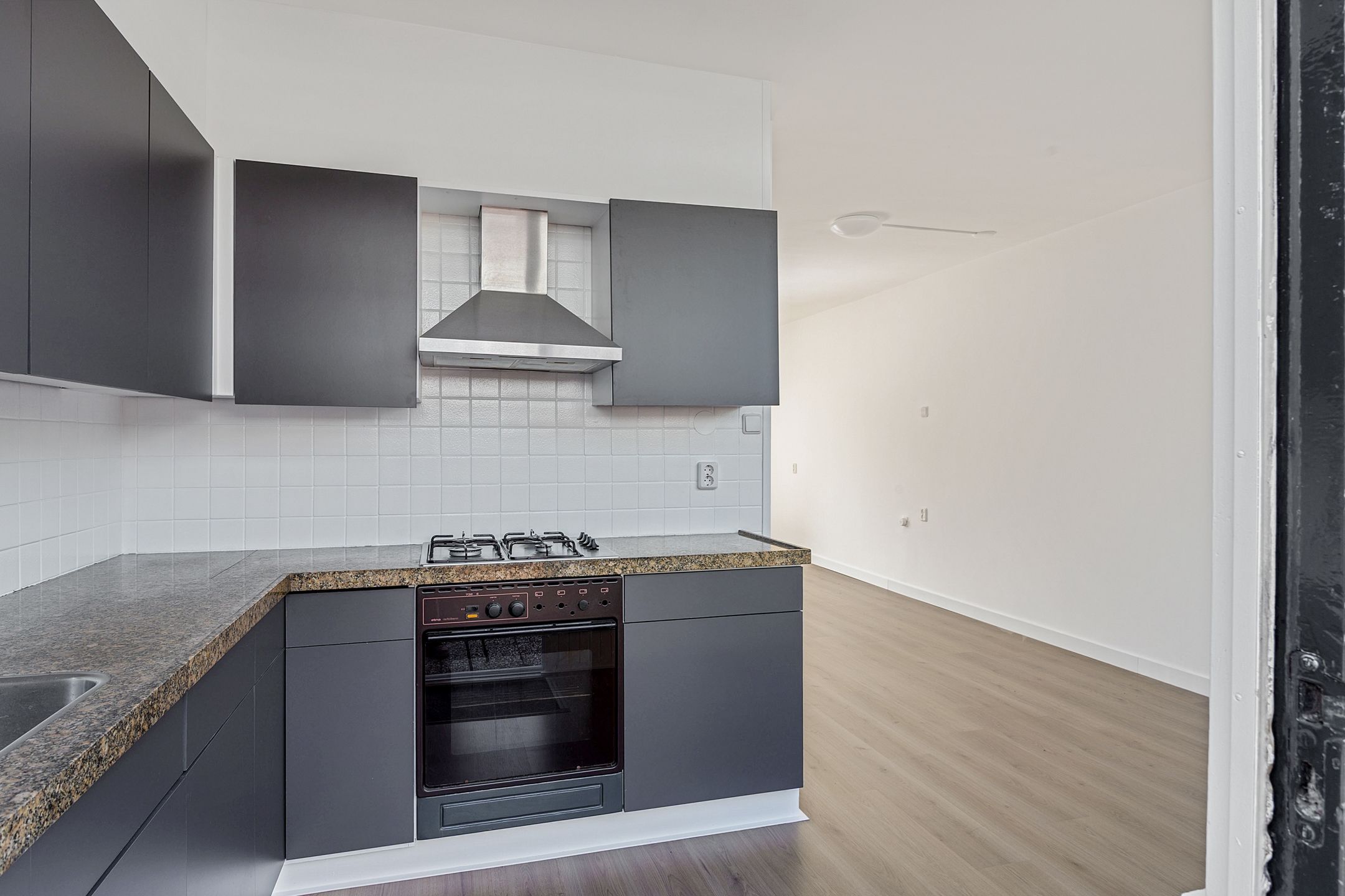 Photo 12 of Groenelaan 7