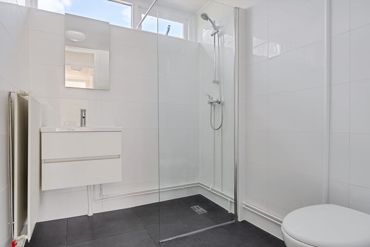 Photo 21 of Groenelaan 7