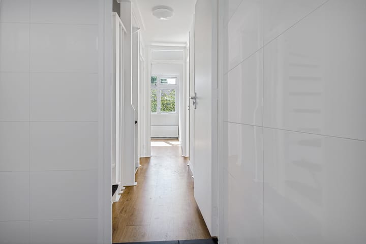 Photo 23 of Groenelaan 7