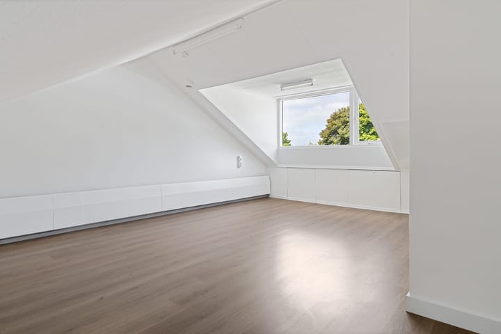 Photo 26 of Groenelaan 7