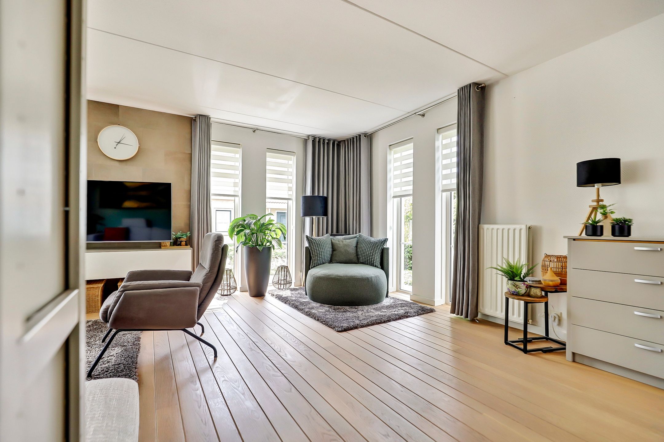 Foto 9 van Ada van Hollandstraat 10