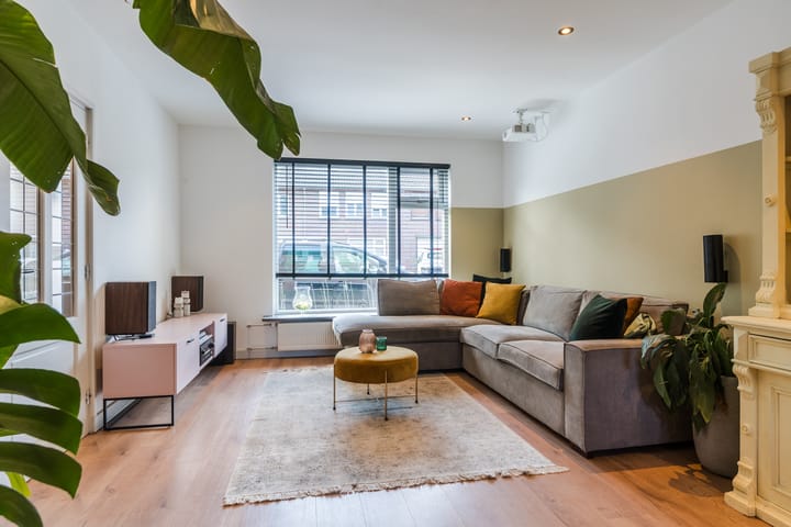 Foto 7 van van Gennipstraat 8