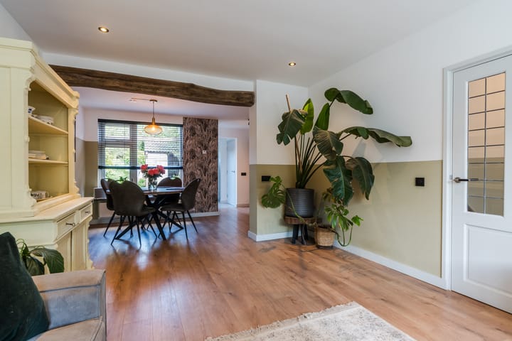 Foto 11 van van Gennipstraat 8