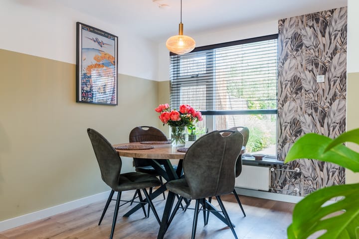 Foto 13 van van Gennipstraat 8