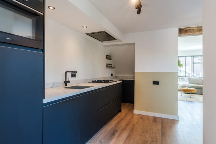 Foto 16 van van Gennipstraat 8