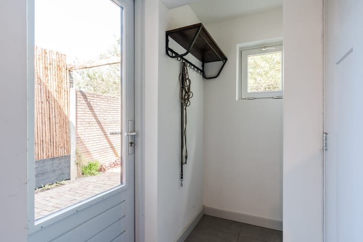 Foto 20 van van Gennipstraat 8