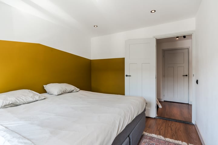 Foto 24 van van Gennipstraat 8