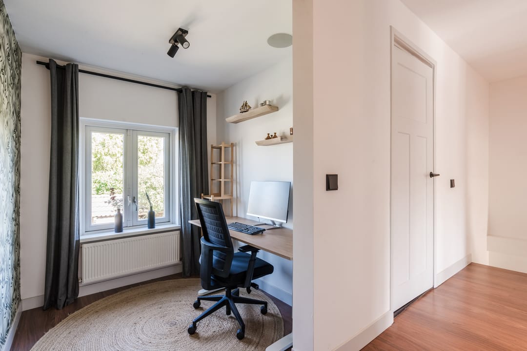 Foto 26 van van Gennipstraat 8