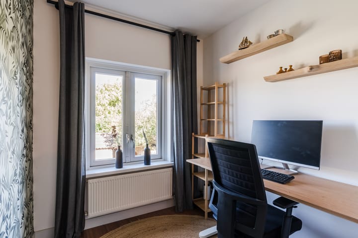 Foto 27 van van Gennipstraat 8