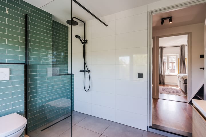 Foto 31 van van Gennipstraat 8