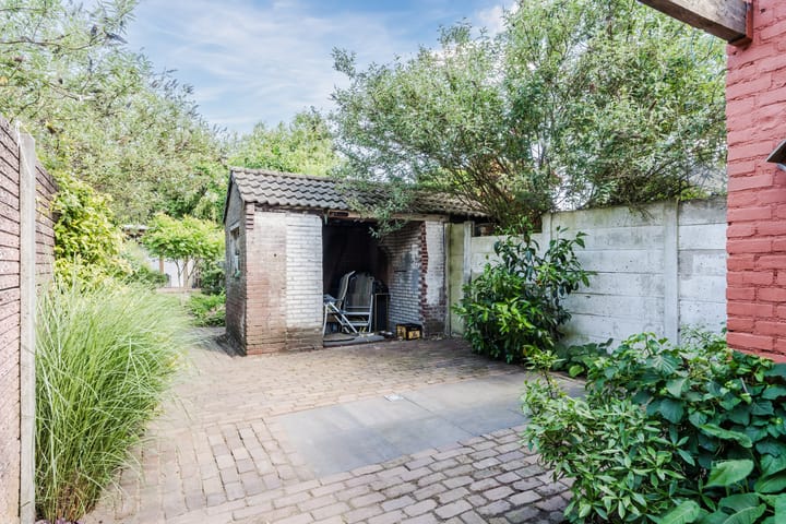 Foto 36 van van Gennipstraat 8