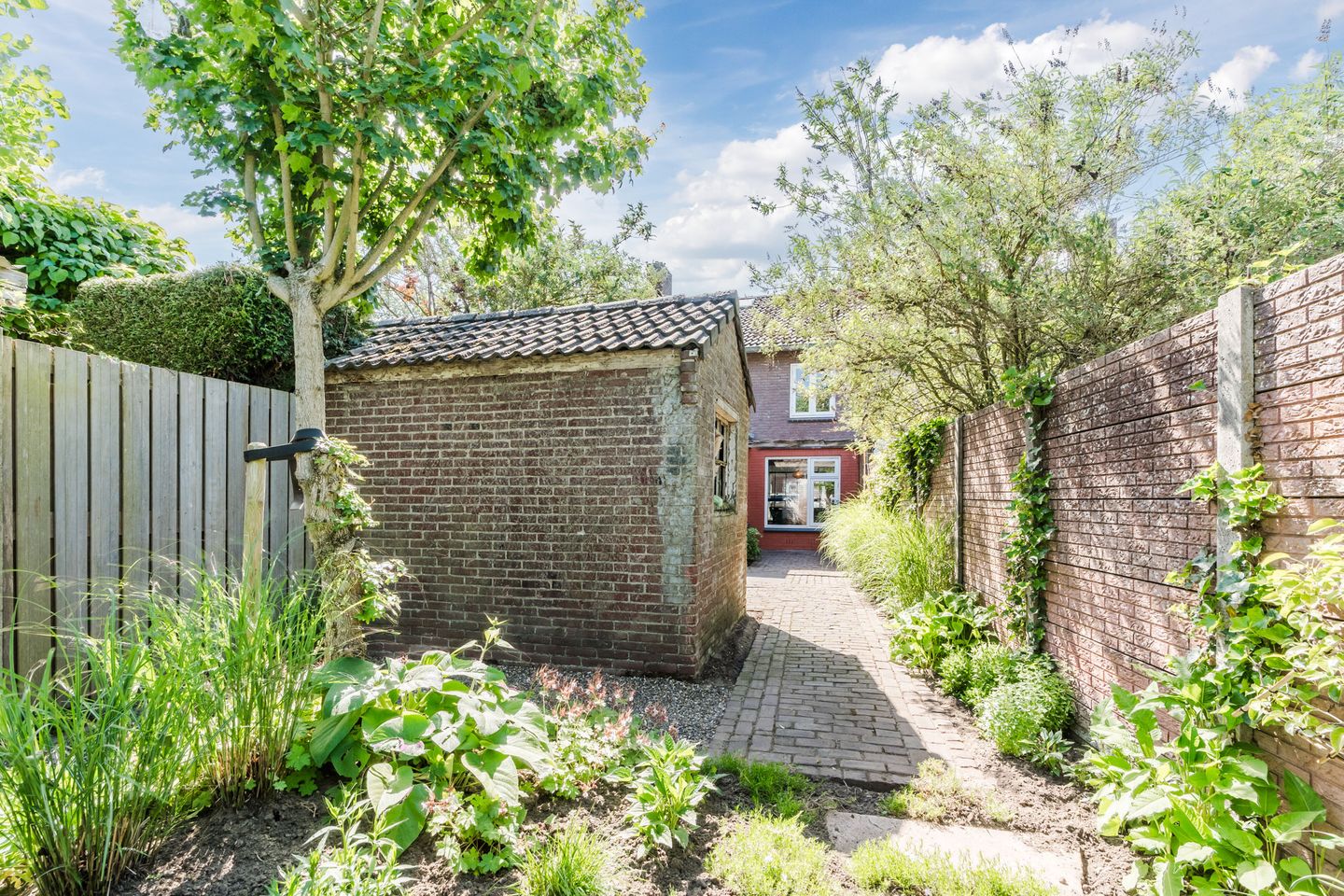 Foto 44 van van Gennipstraat 8