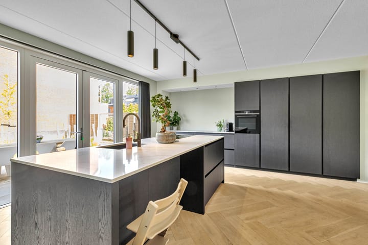 Foto 2 van Vierasser 83