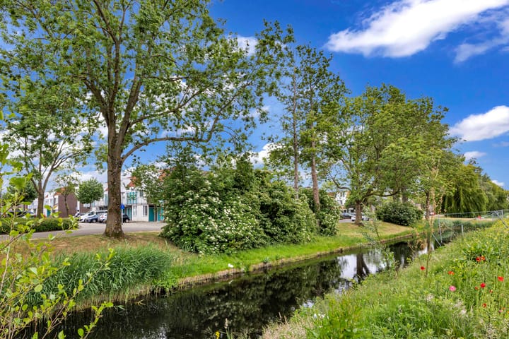 Foto 10 van Vierasser 83