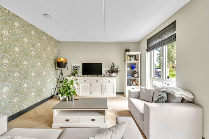 Foto 17 van Vierasser 83