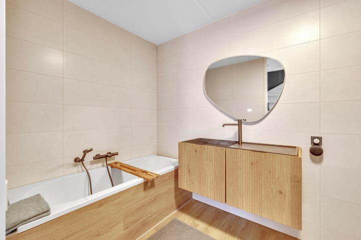 Foto 43 van Vierasser 83