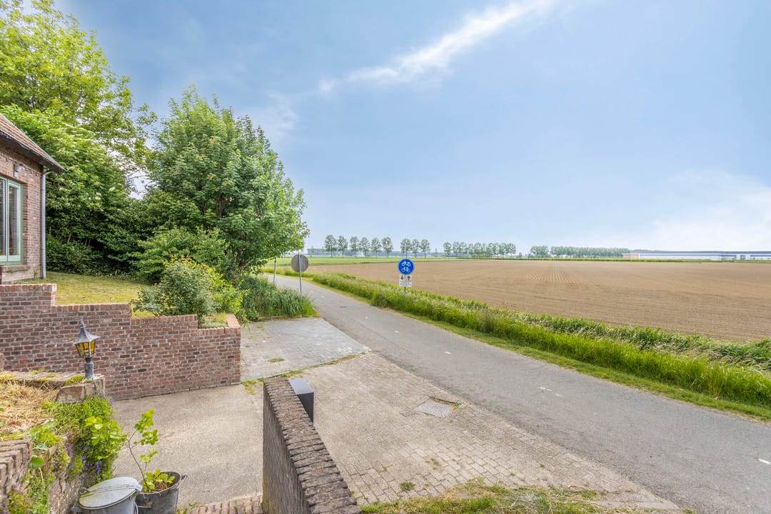 Photo 31 of Clingedijk 9