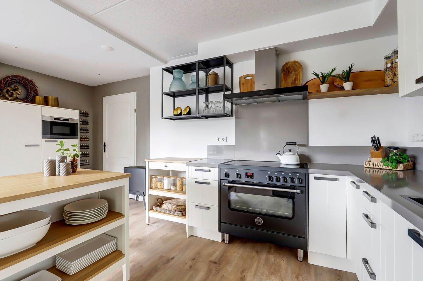 Foto 14 van Veenhuisweg 58