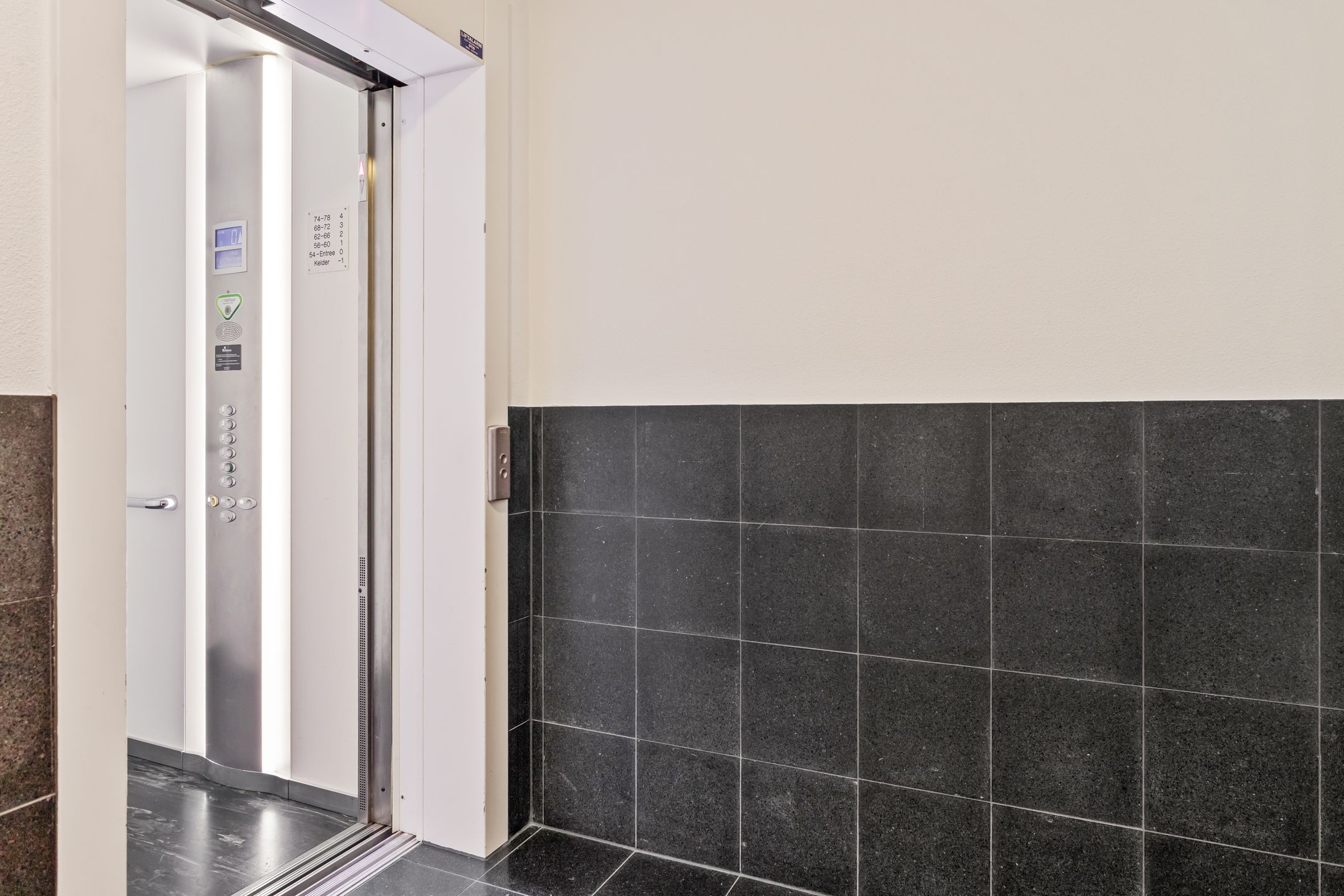 Foto 27 van Voorsterbeeklaan 60