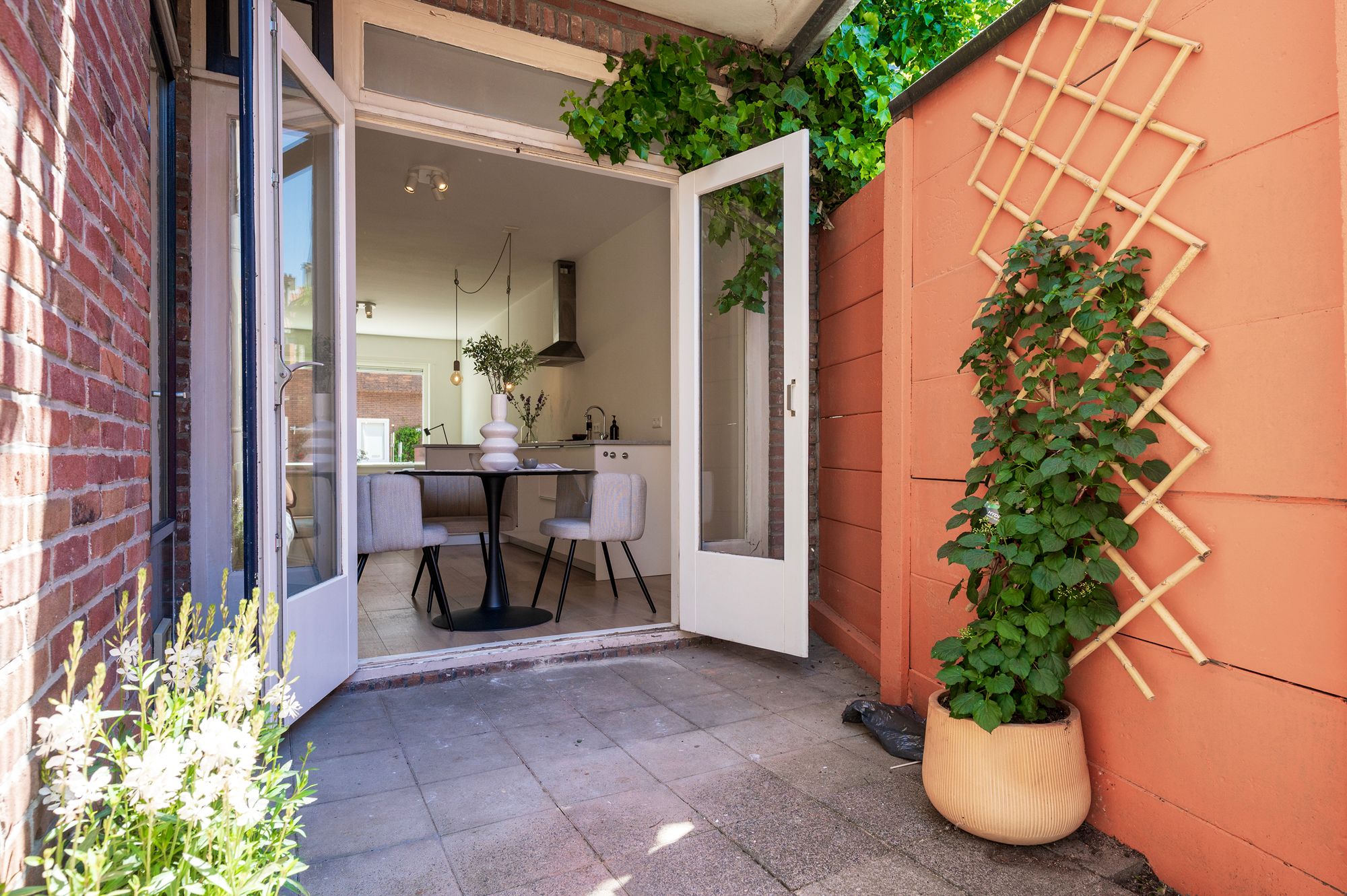 Foto 24 van Leliestraat 34