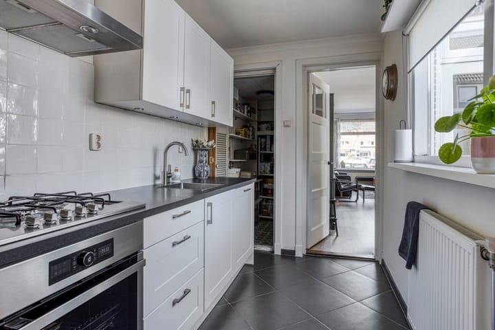 Foto 12 van Monnikstraat 40