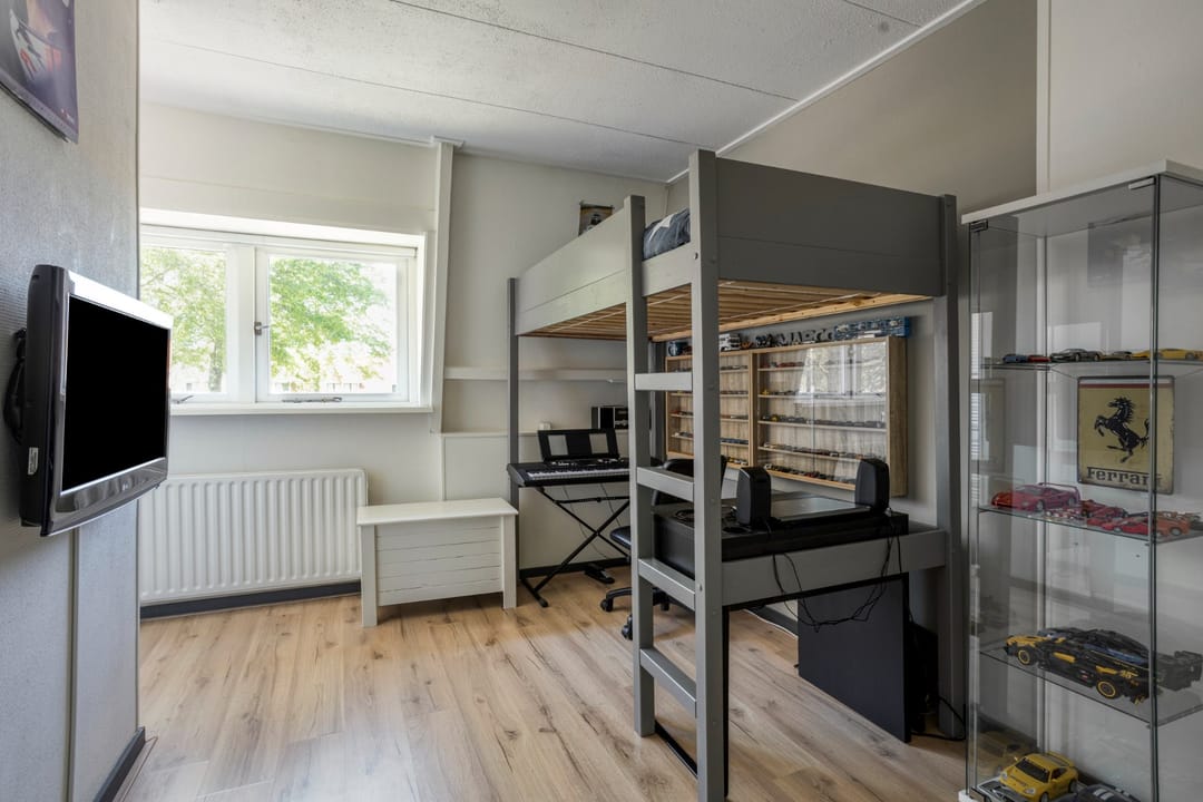 Photo 17 of Monnikstraat 40