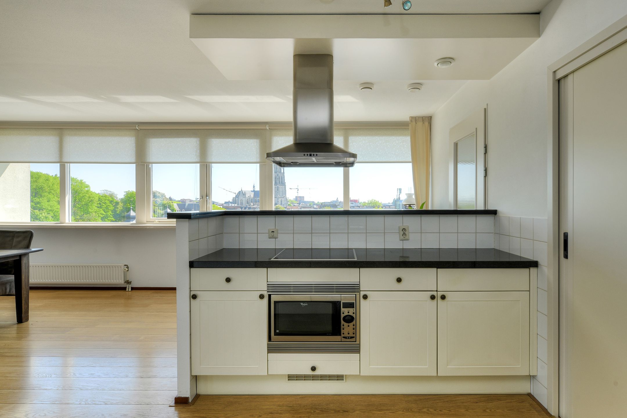 Photo 3 of Middellaan 58