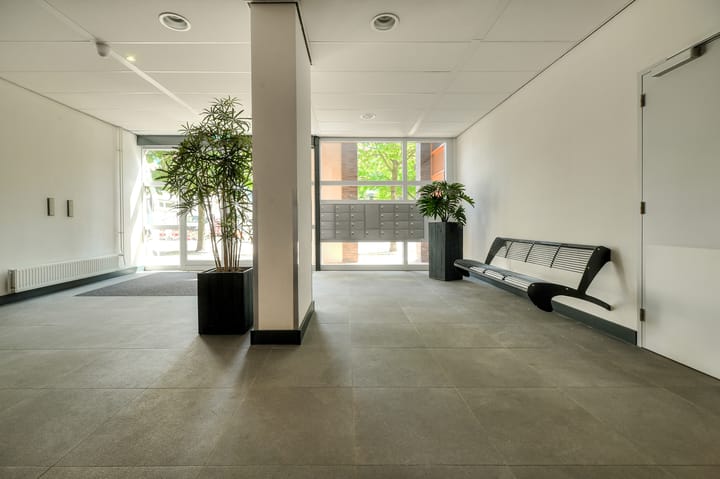 Foto 6 van Middellaan 58