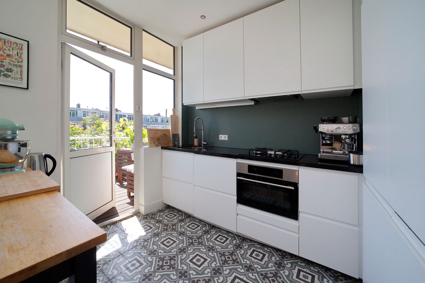 Foto 14 van van Alphenstraat 98