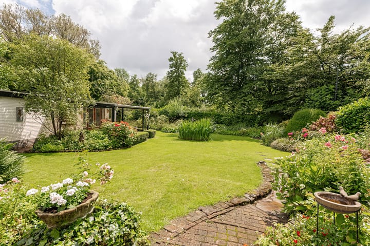 Foto 2 van Elzenlaan 2