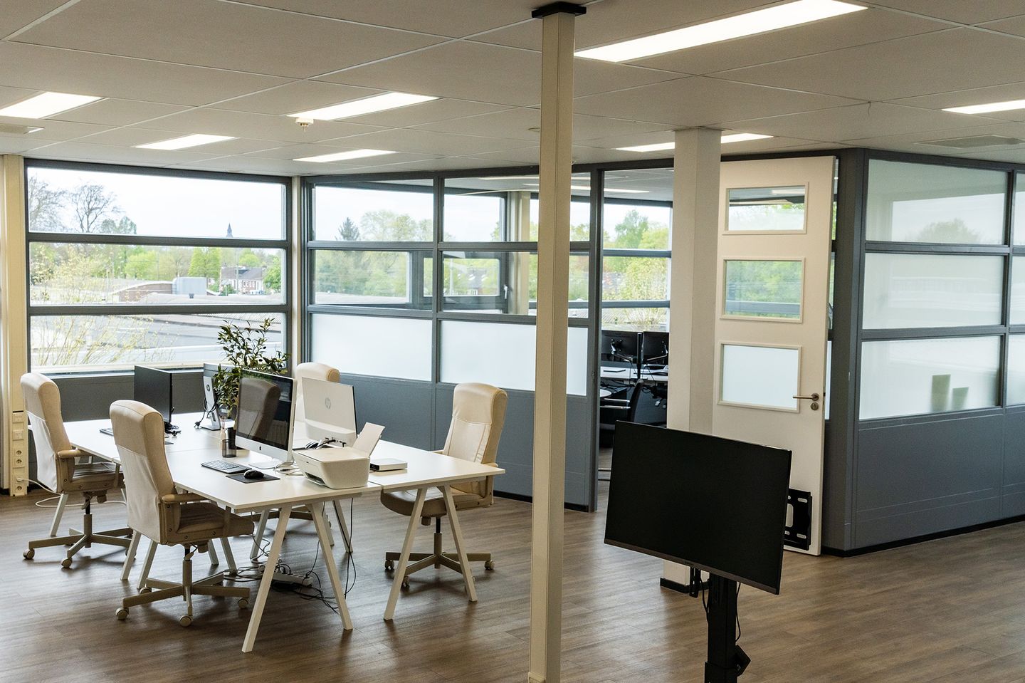 View photo 3 of Industrieweg 5-B