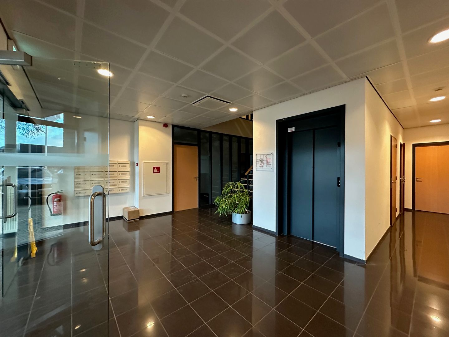 Bekijk foto 5 van Luzernestraat 19-21