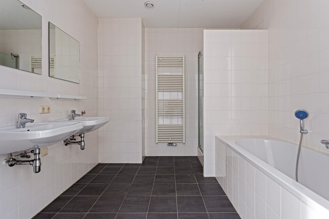 Foto 16 van Dr. R. van Lutterveltstraat 38