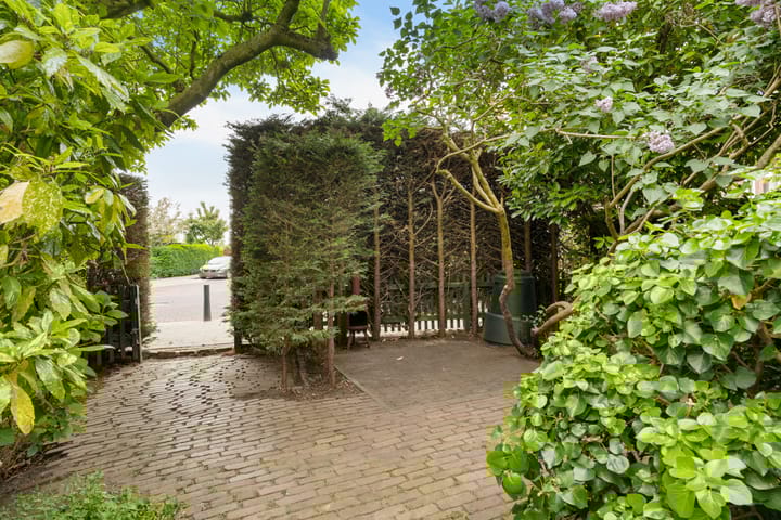 Foto 9 van Berglustlaan 86