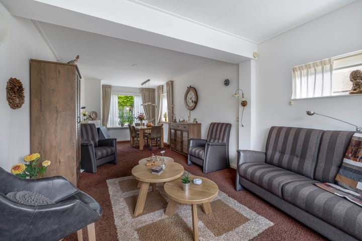 Photo 8 of Nassaustraat 12