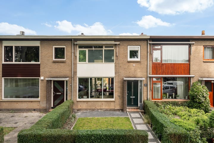 Foto 6 van Van Limburg Stirumplantsoen 24