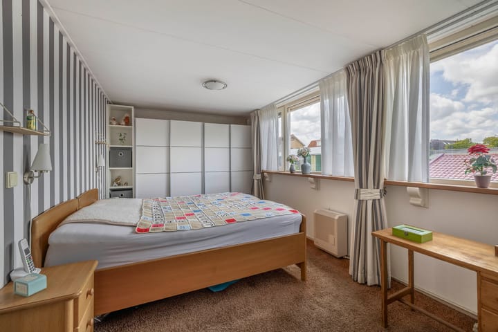 Photo 17 of Nassaustraat 12