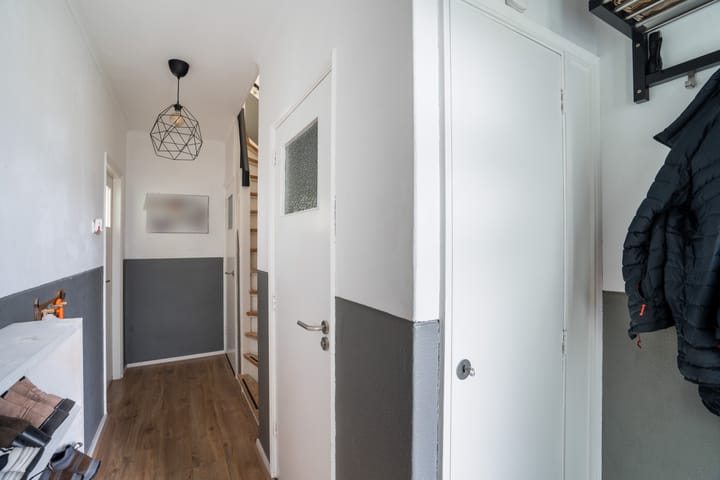 Foto 10 van Van Limburg Stirumplantsoen 24