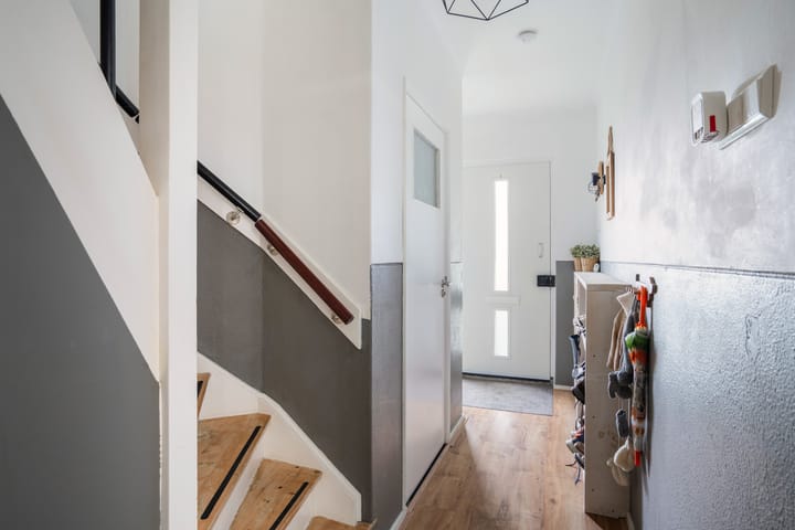 Foto 11 van Van Limburg Stirumplantsoen 24