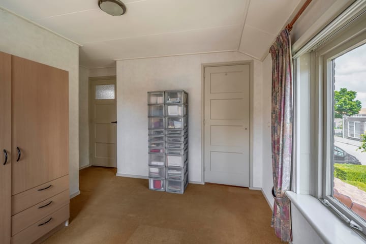 Photo 21 of Nassaustraat 12