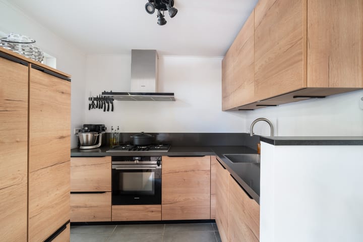 Foto 21 van Van Limburg Stirumplantsoen 24