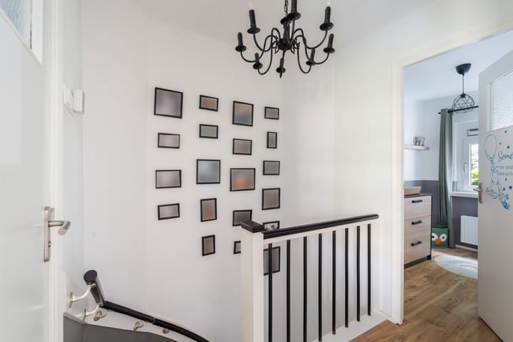 Foto 38 van Van Limburg Stirumplantsoen 24