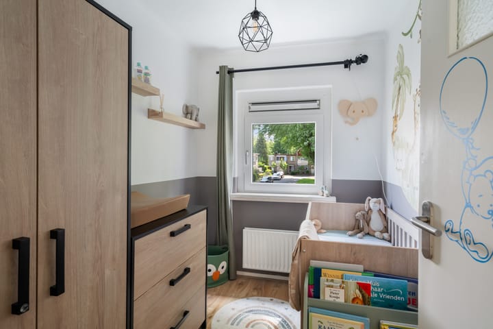 Foto 39 van Van Limburg Stirumplantsoen 24