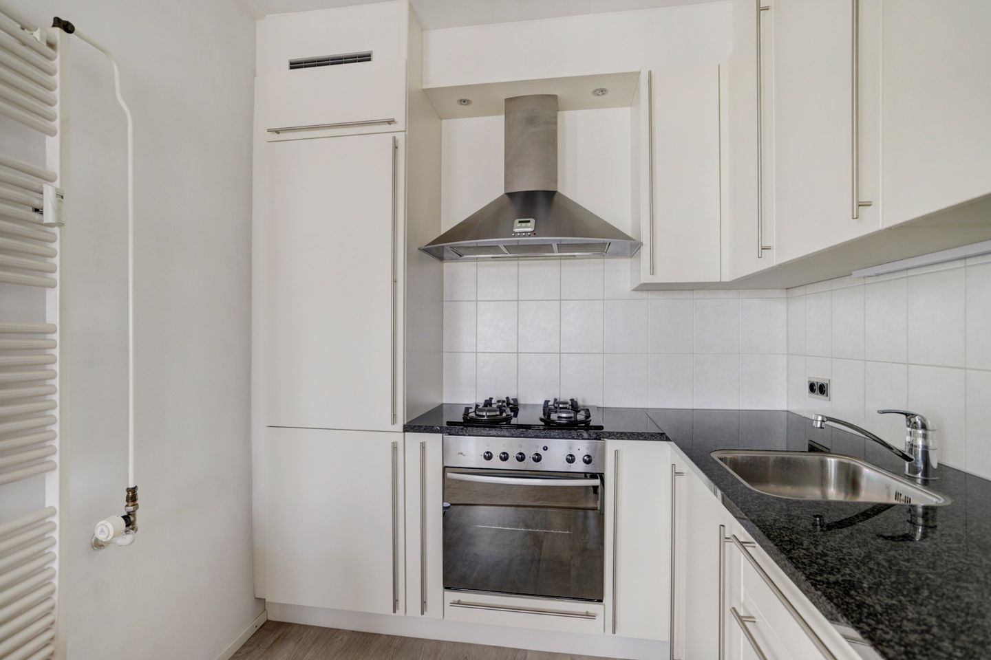 Foto 10 van Coosje Buskenstraat 49-A